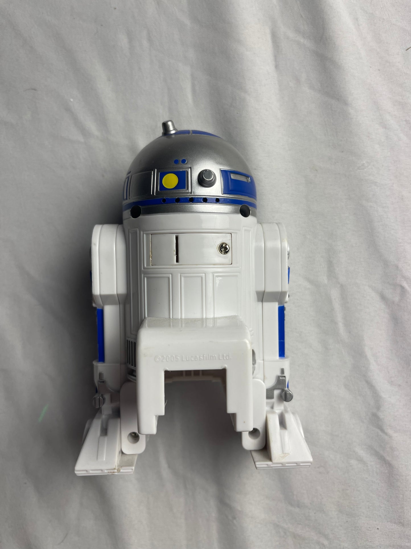 2015 Hasbro Star Wars R2-D2 4” & C3PO 10” Figures