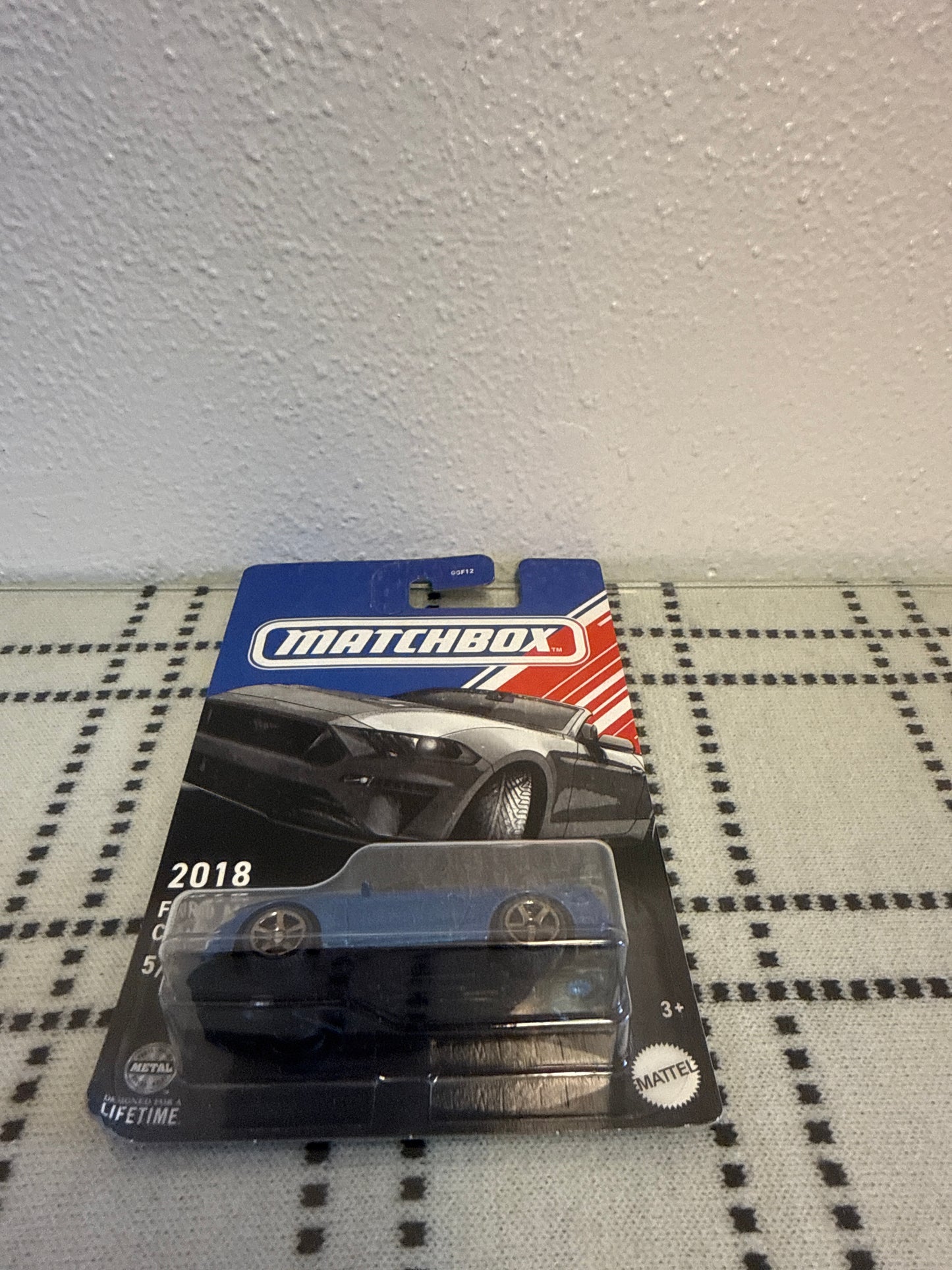 Matchbox Convertibles Series #5 2018 Ford Mustang Convertible 2024(damage package )