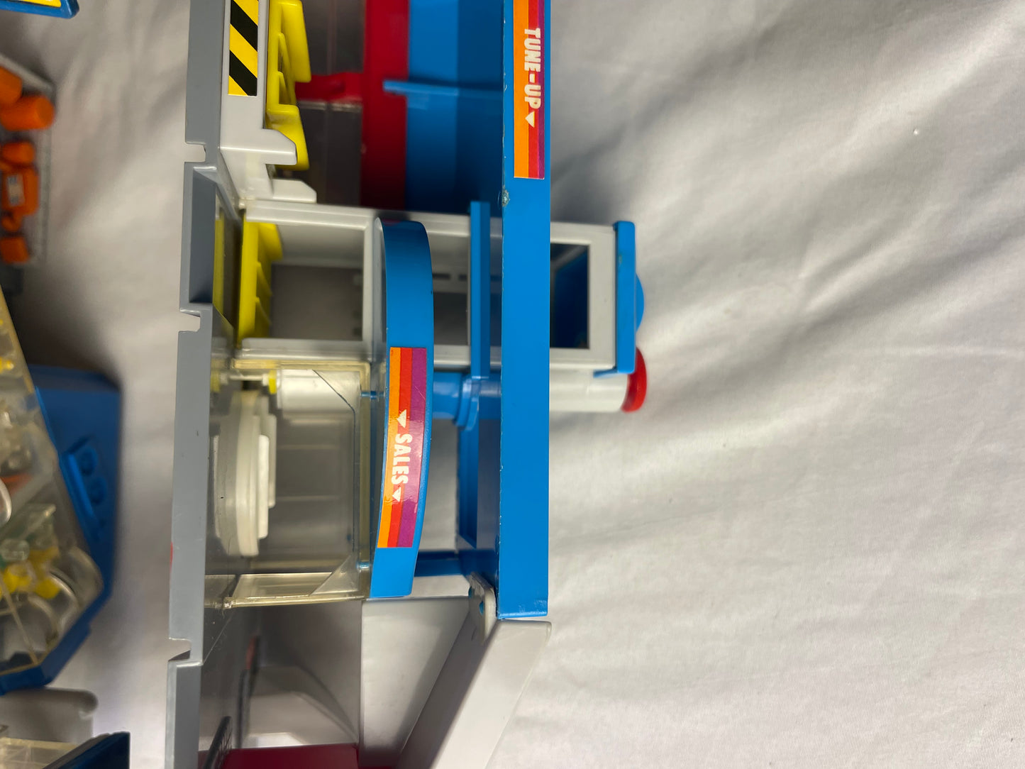 1989 Galoob Micro Machines Car Wash City & Service City Play set’s(incomplete ) LOT