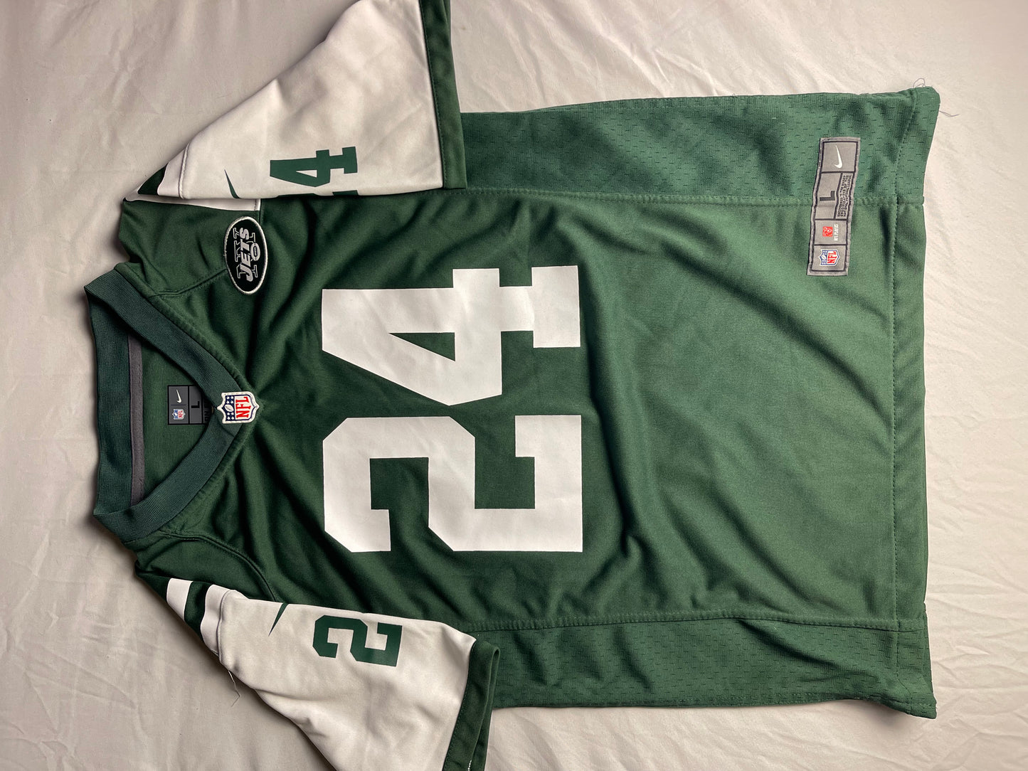 Nike #24 (Revis) New York Jets jersey Size(youth)L