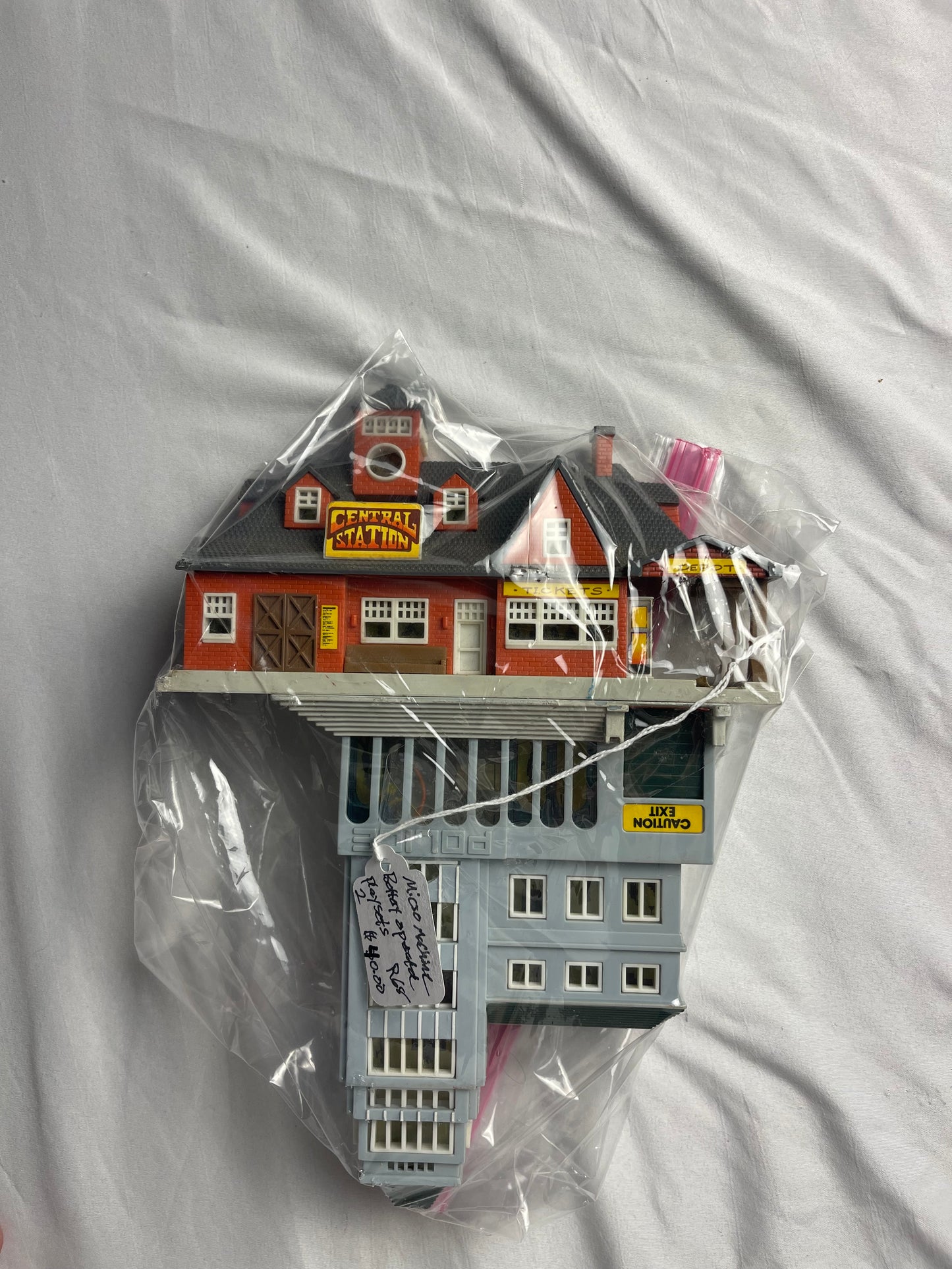 Galoob Micro machine police station and central station light up playsets lot (incomplete )