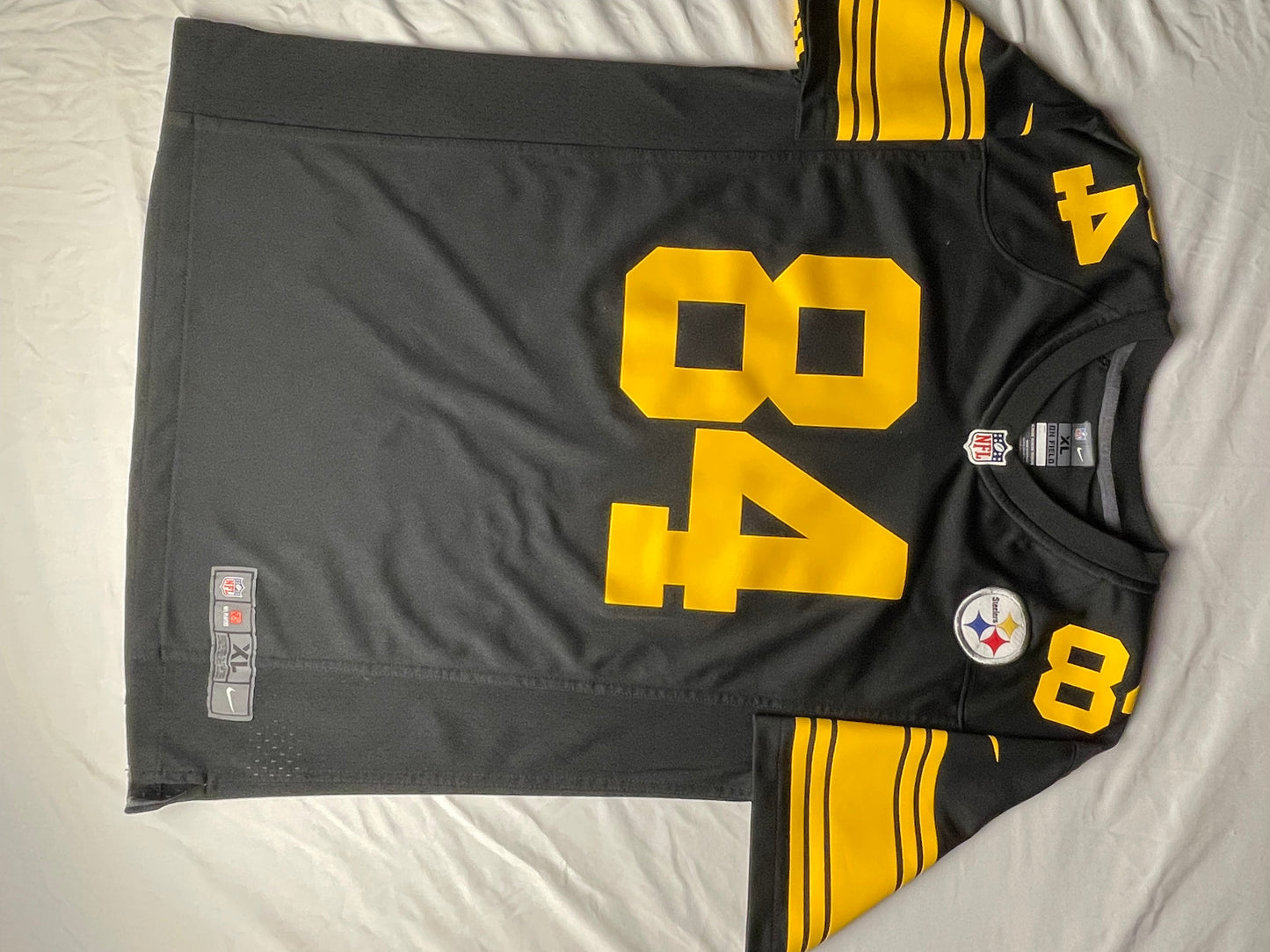 Nike #84(Brown) Pittsburg Steelers jersey size (youth) XL