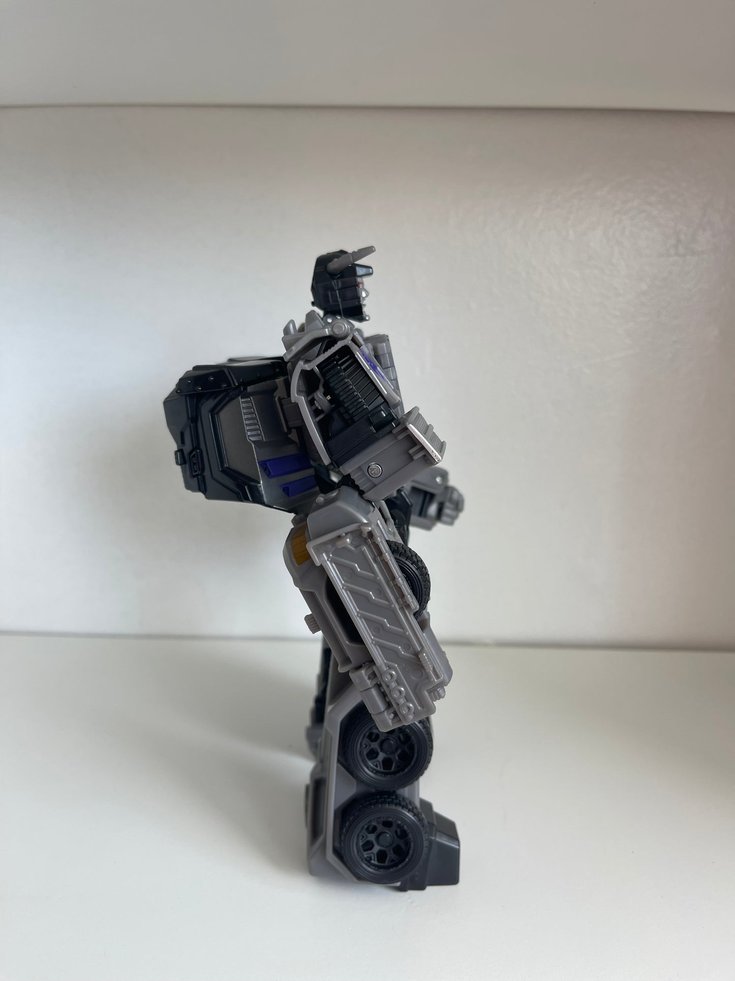 Transformers Generations Combiner Wars Motormaster Action Figure