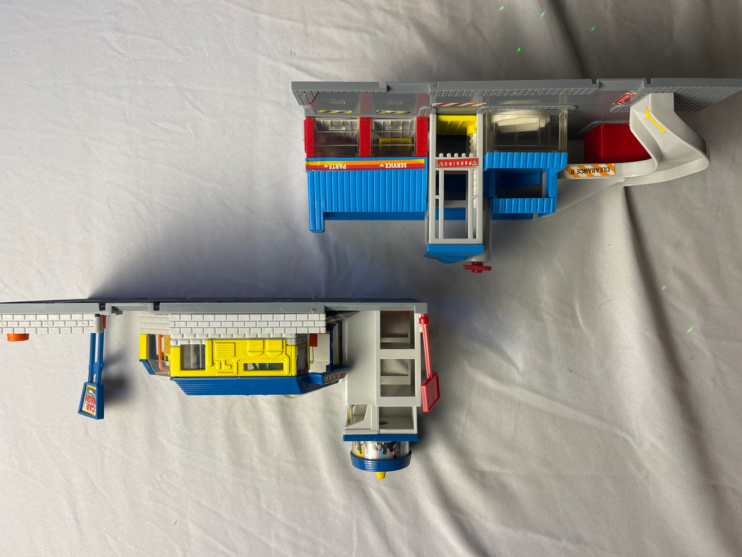 1989 Galoob Micro Machines Car Wash City & Service City Play set’s(incomplete ) LOT