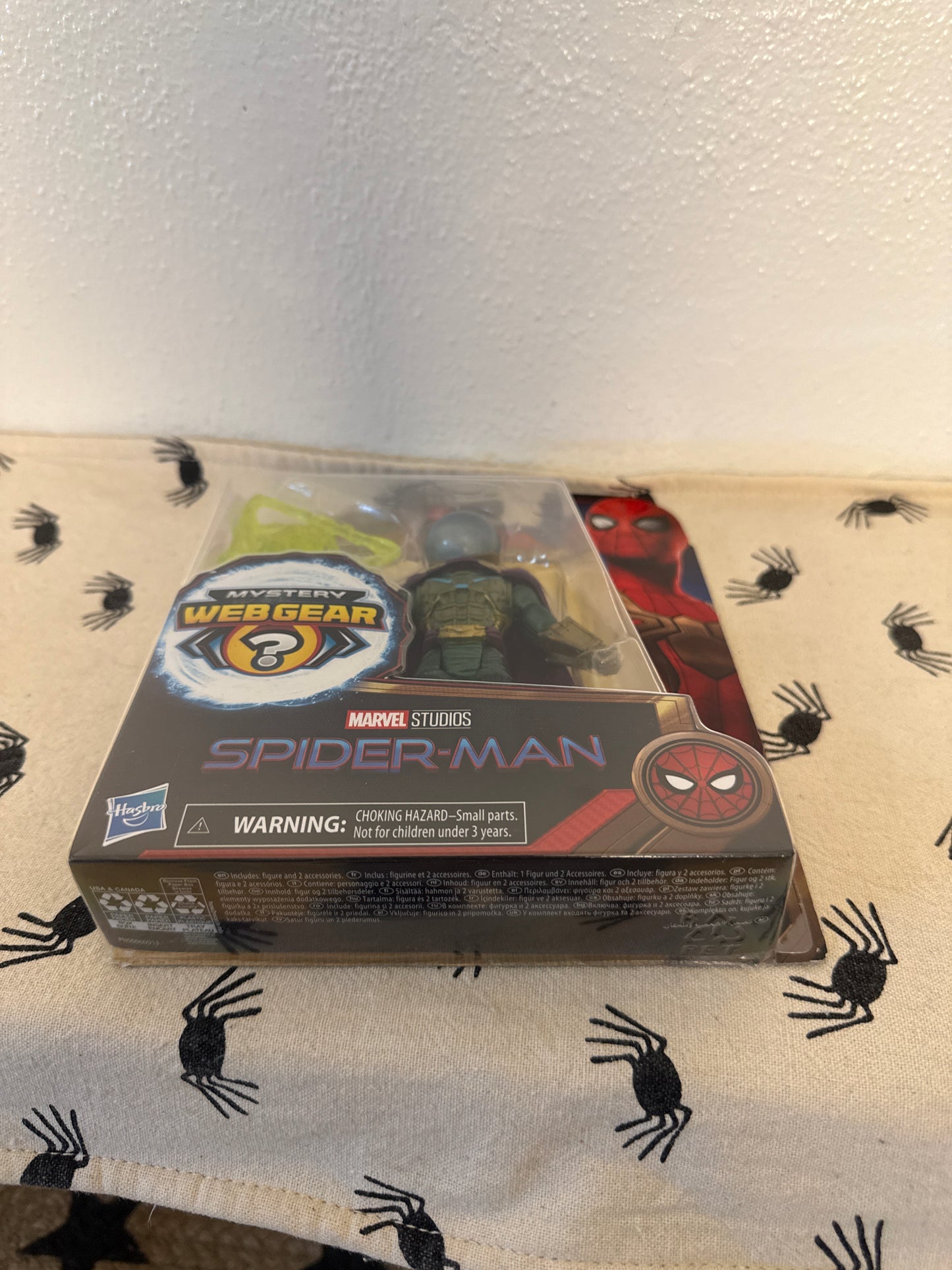 Marvel Spider-Man 6-inch Mystery Web Gear Marvel's Mysterio Action Figure