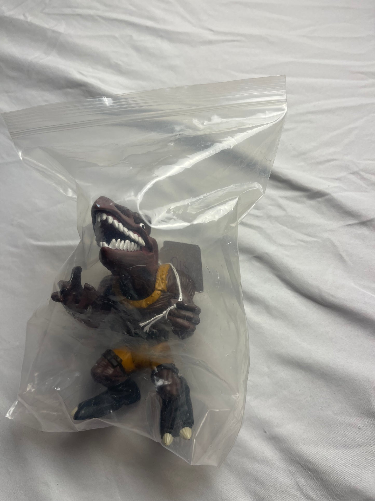 Extreme dinosaurs (pterodactyl) incomplete