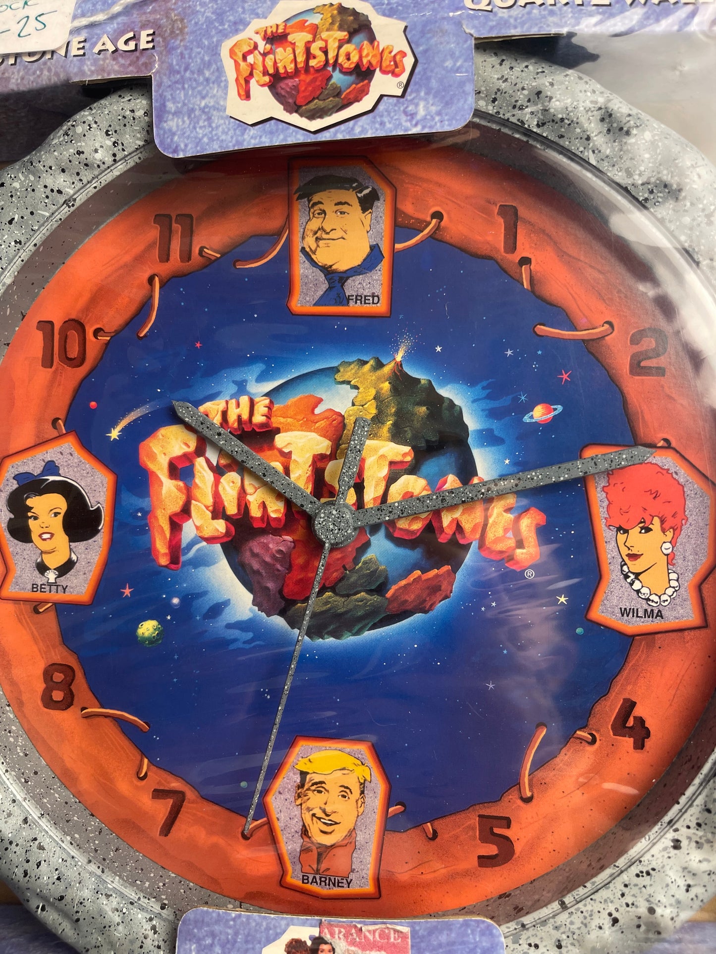 The Flintstones The Move, Quartz Wall Clock 1993 NIB 9” Diameter