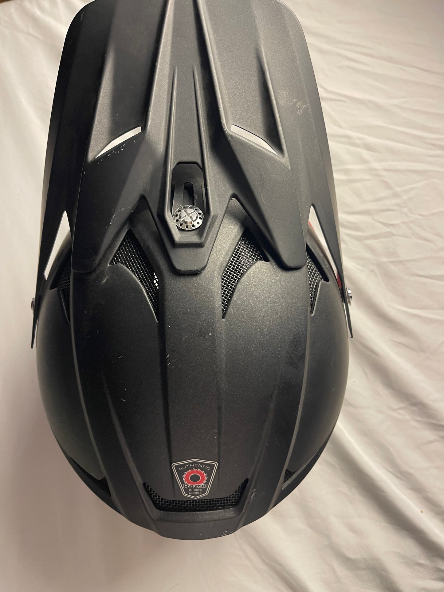 Razor Authentic Black-Label Motorcycle Full-Face Helmet Model 97768 used size (M)