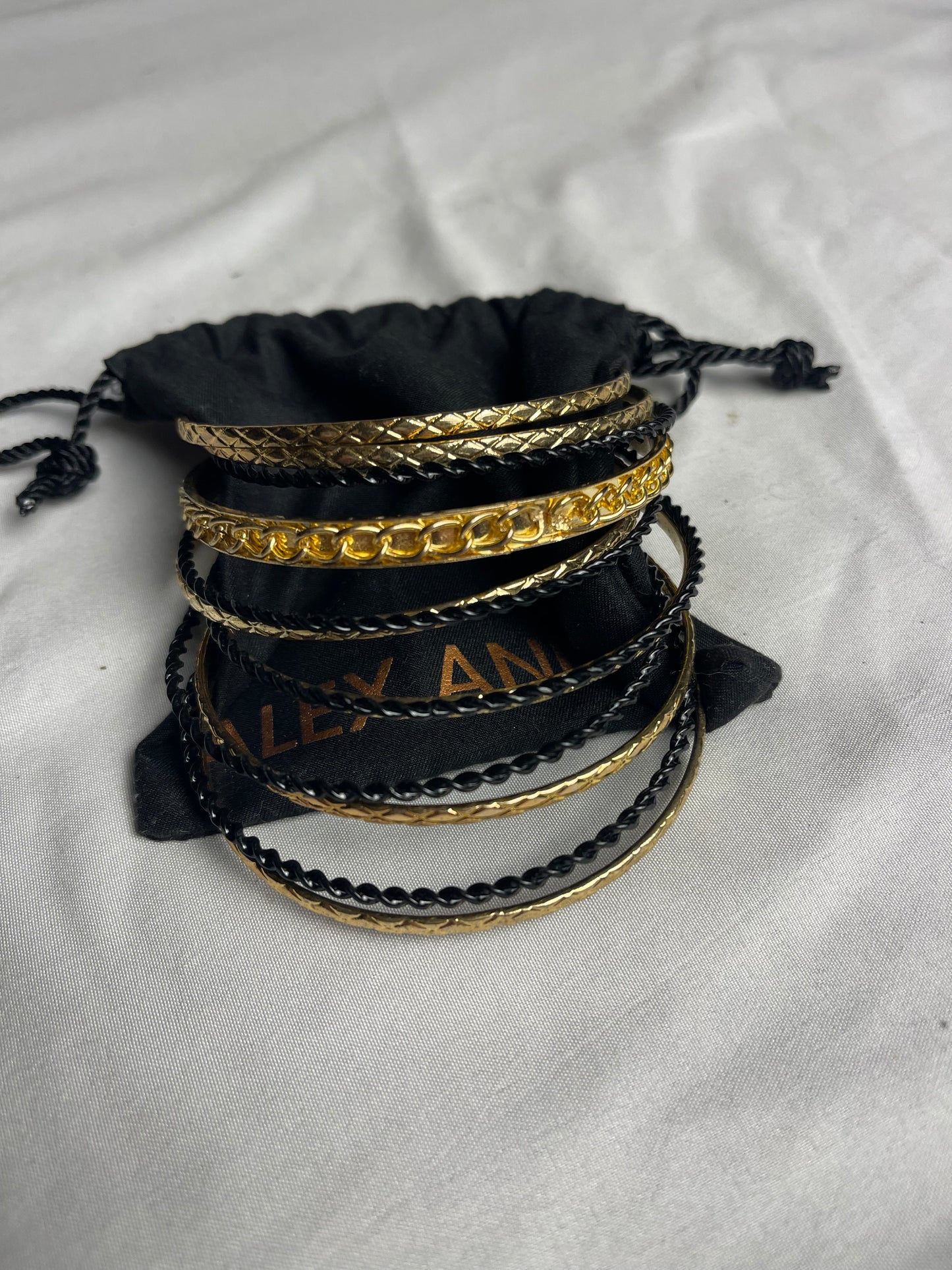 Mixed Lot 19 Silver Gold Toned and black Bangle Bracelets Thin Stack Costume Jewelry Cuff with Alex and Ani bag