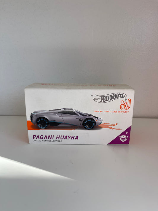 Hot Wheels id Pagani Huayra Silver / Light Purple Supercars 02/04 Series 2 VHT