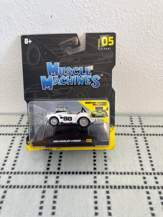 2021 Maisto 1:64 *MUSCLE MACHINES #05* White 1964 Shelby Cobra Race Car #98 NIP!