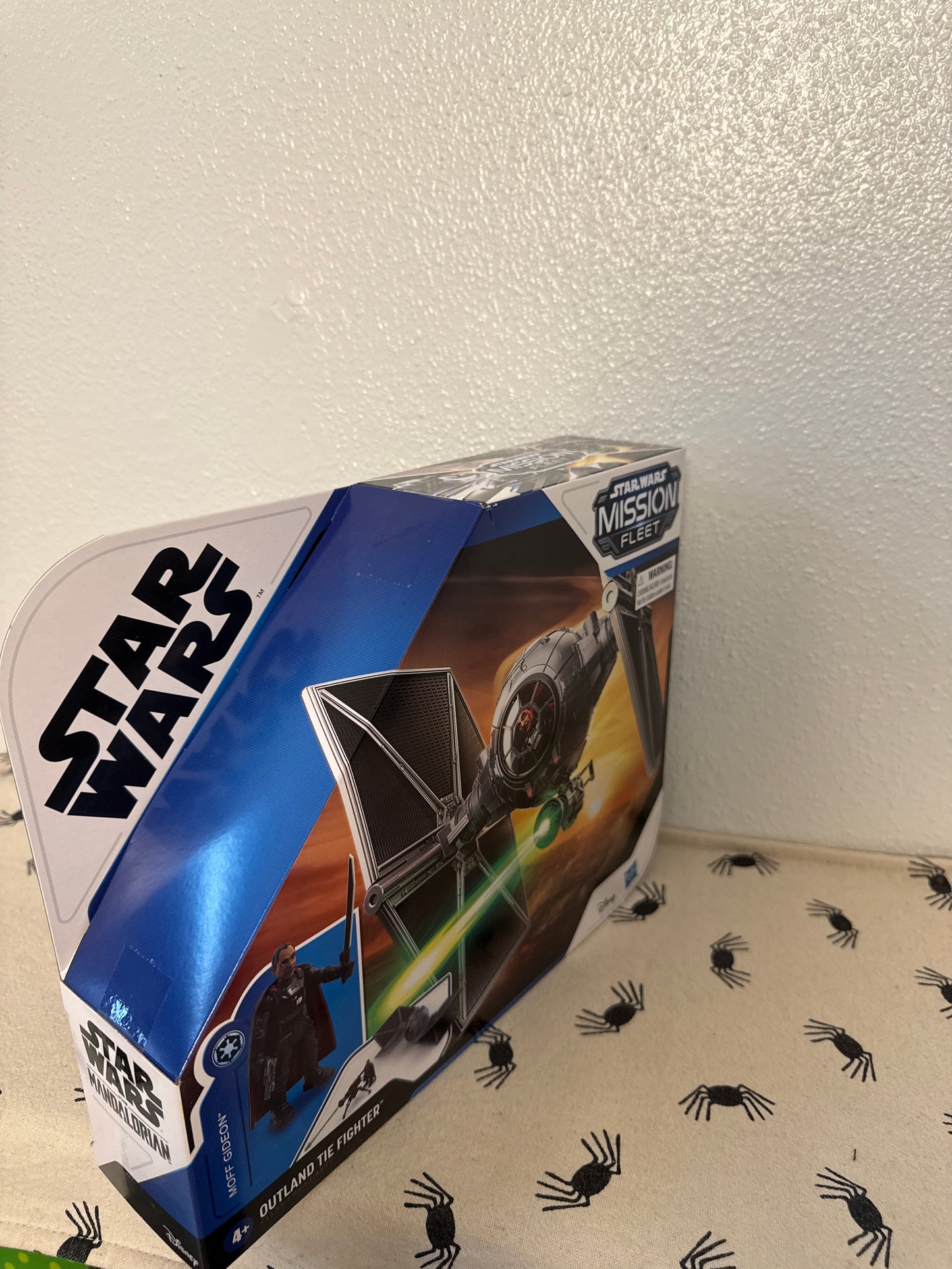 NEW Hasbro Star Wars Mission Fleet Outland TIE Fighter with Moff Gideon Figure
