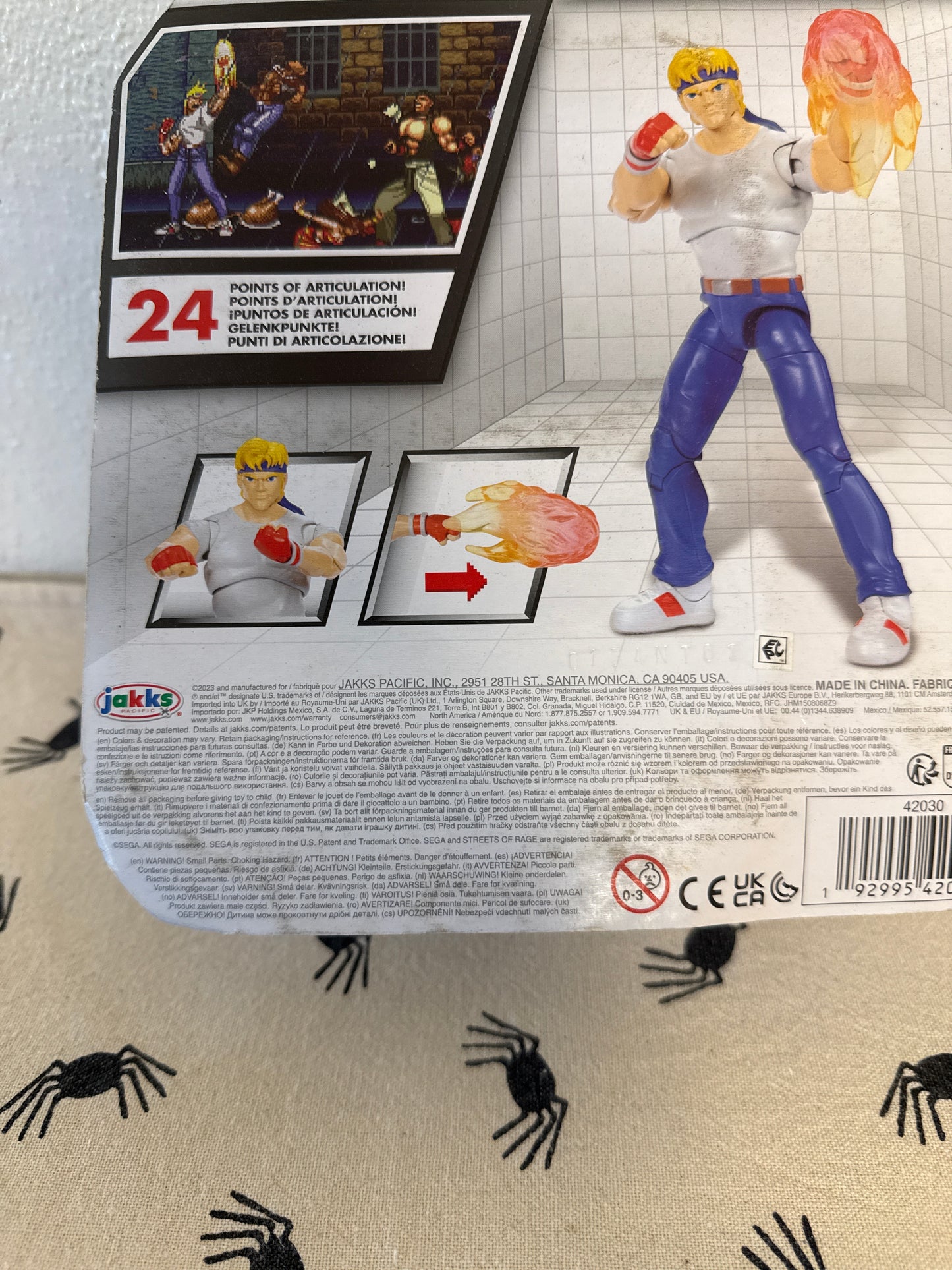 Jakks Pacific Sega Streets of Rage Axel 4 Inch Action Figure New in Package(package sun faded and damaged )