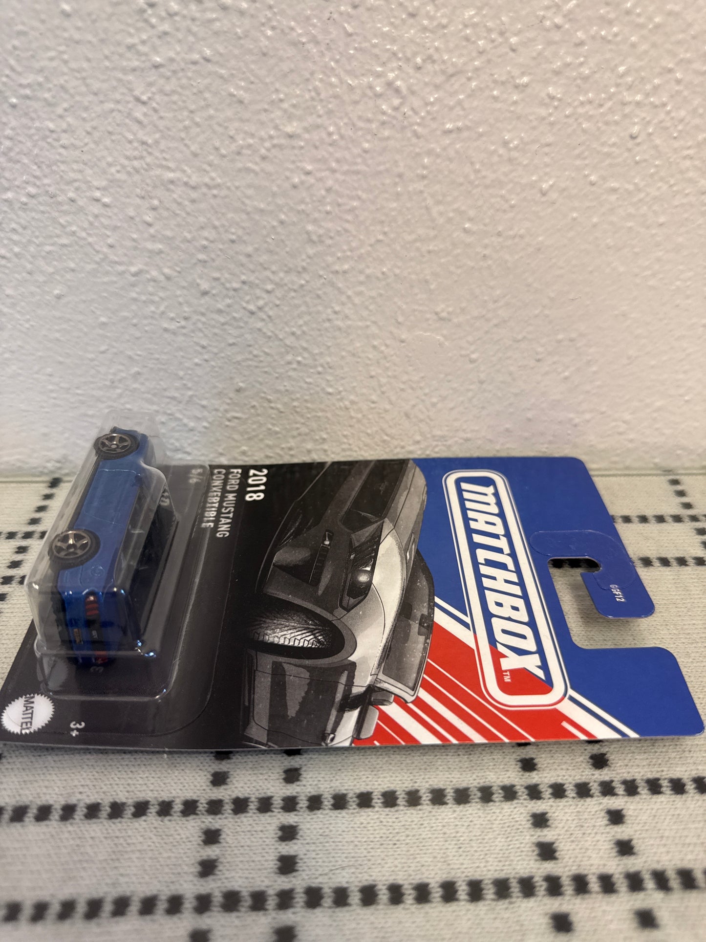 Matchbox Convertibles Series #5 2018 Ford Mustang Convertible 2024(damage package )