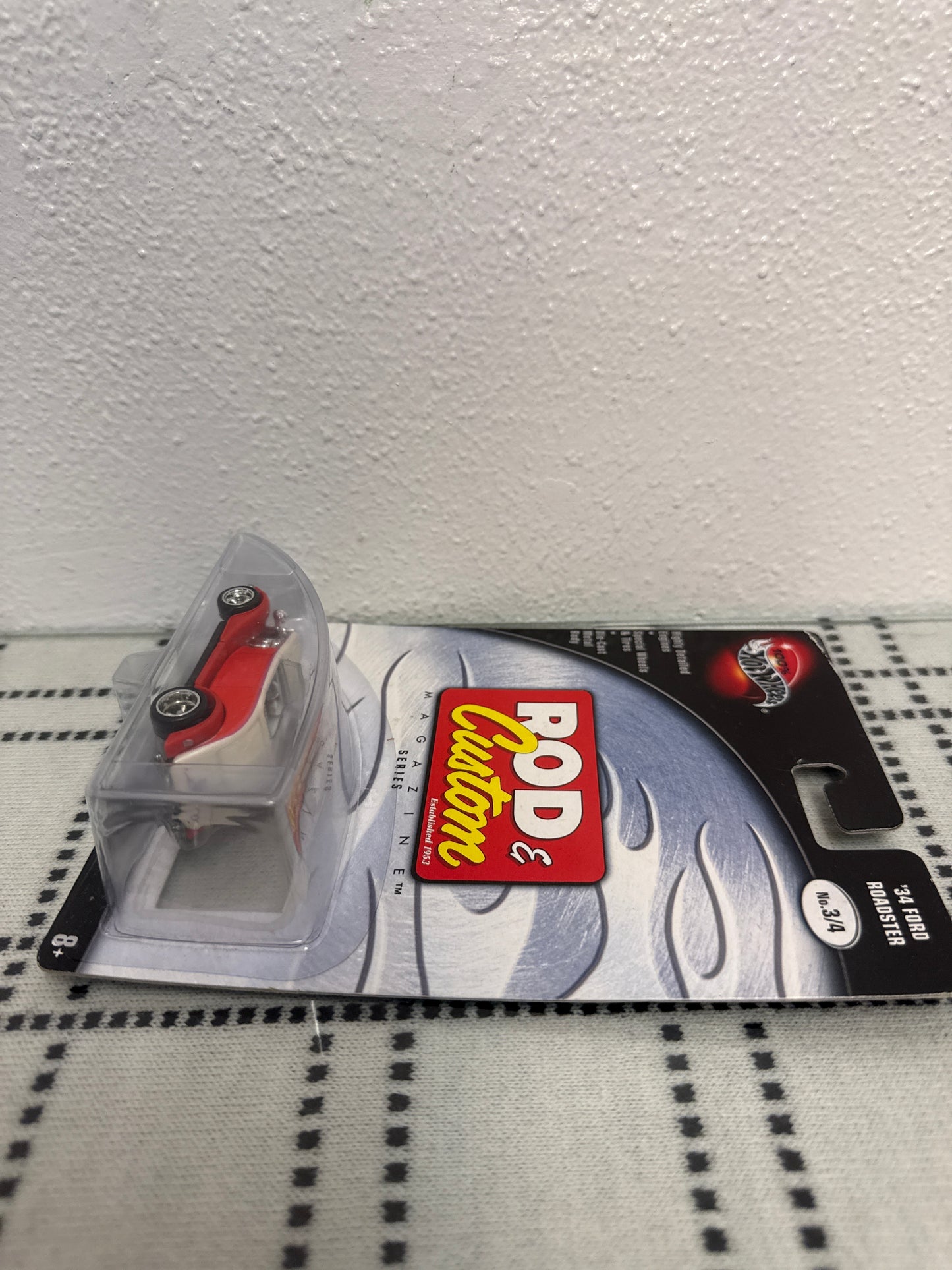 100% Hot Wheels 1934 Ford Roadster Rod & Custom Red