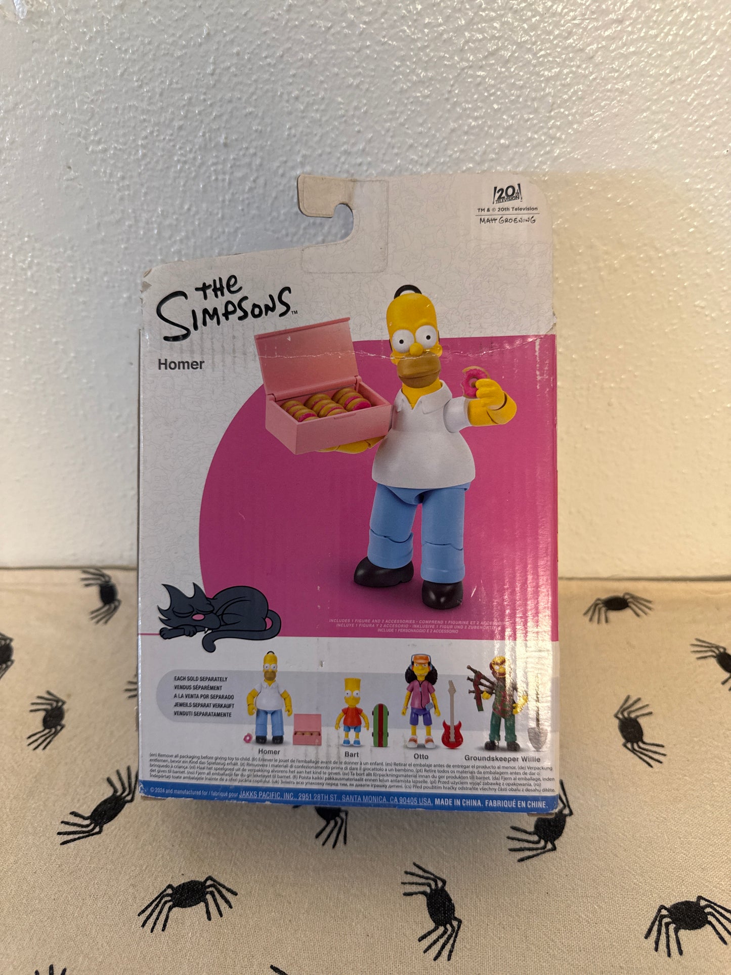 HOMER w/ Donut Box - The Simpsons Jakks Pacific 5" Action Figure - Brand New(package sun faded )