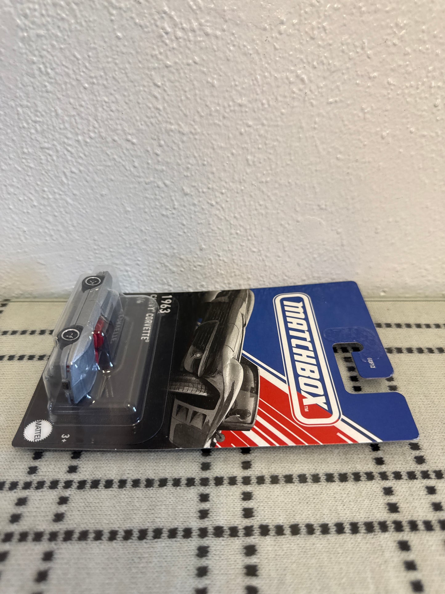2025 Matchbox Convertible Series 1/6 1963 CHEVY CORVETTE Gray  Near Mint