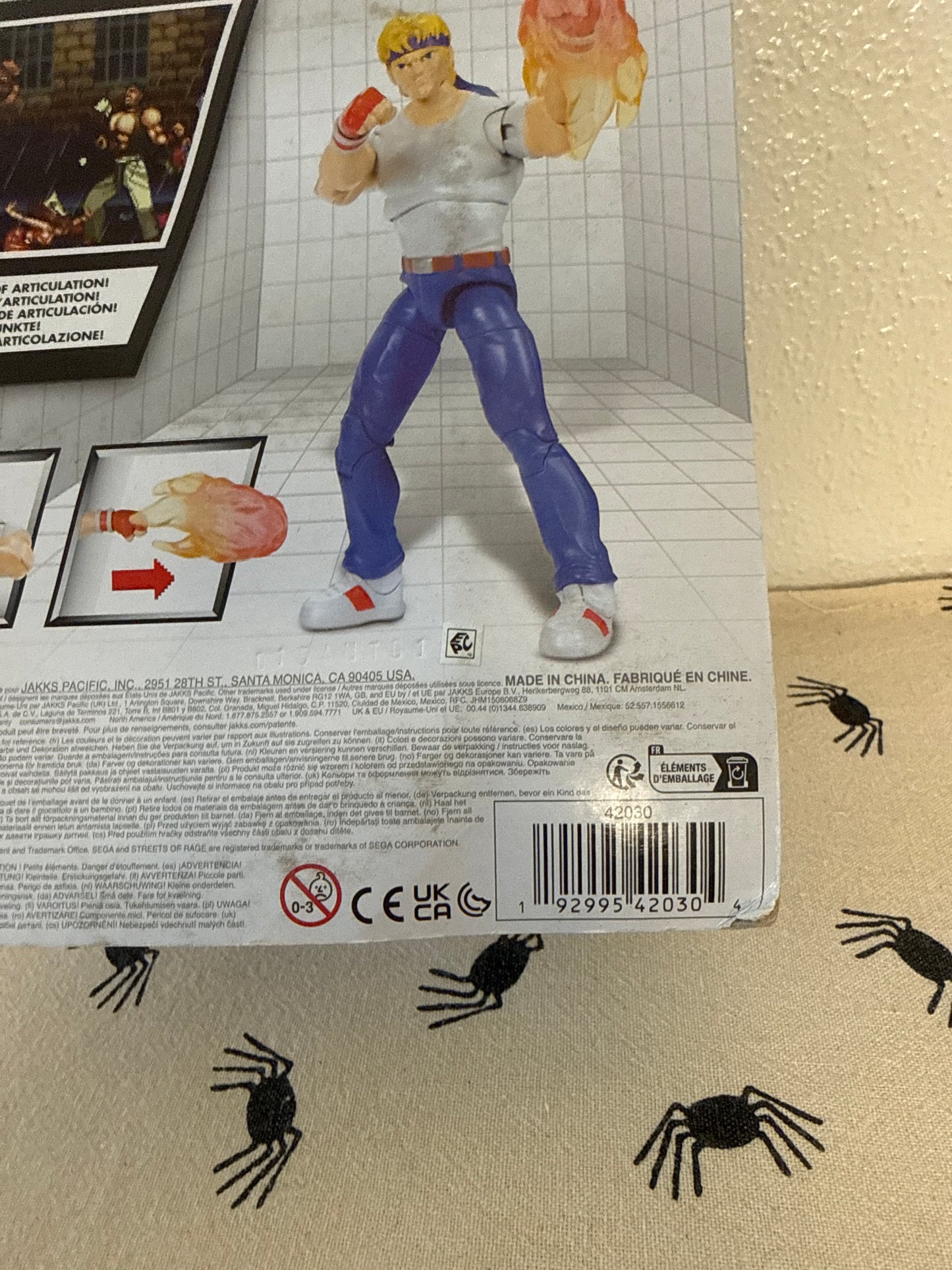 Jakks Pacific Sega Streets of Rage Axel 4 Inch Action Figure New in Package(package sun faded and damaged )