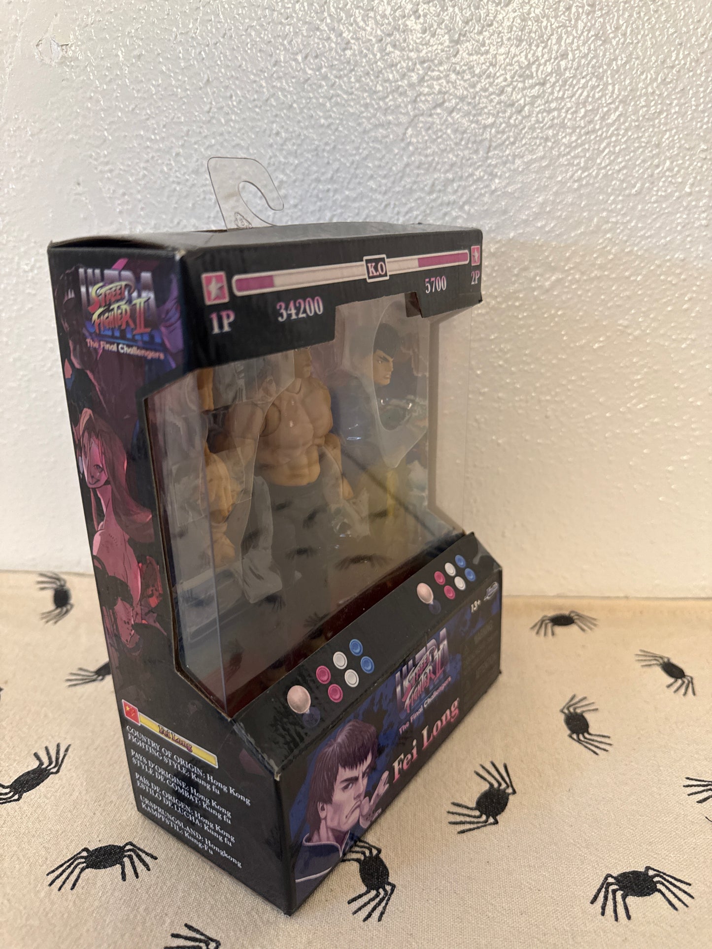 Street Fighter II- The Final Challengers (2025) FEI LONG 6" Figure w/Accessories(sun faded damage package )
