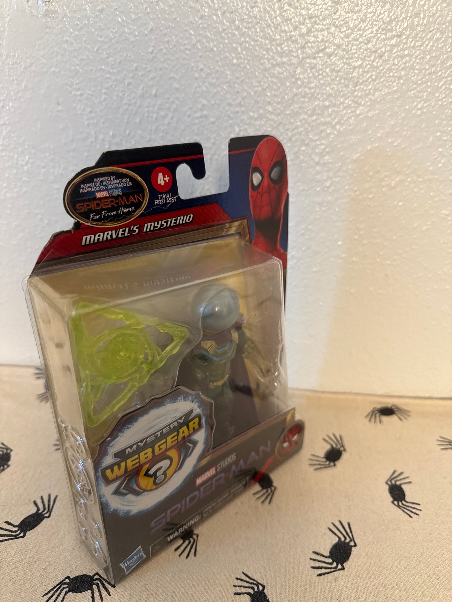 Marvel Spider-Man 6-inch Mystery Web Gear Marvel's Mysterio Action Figure