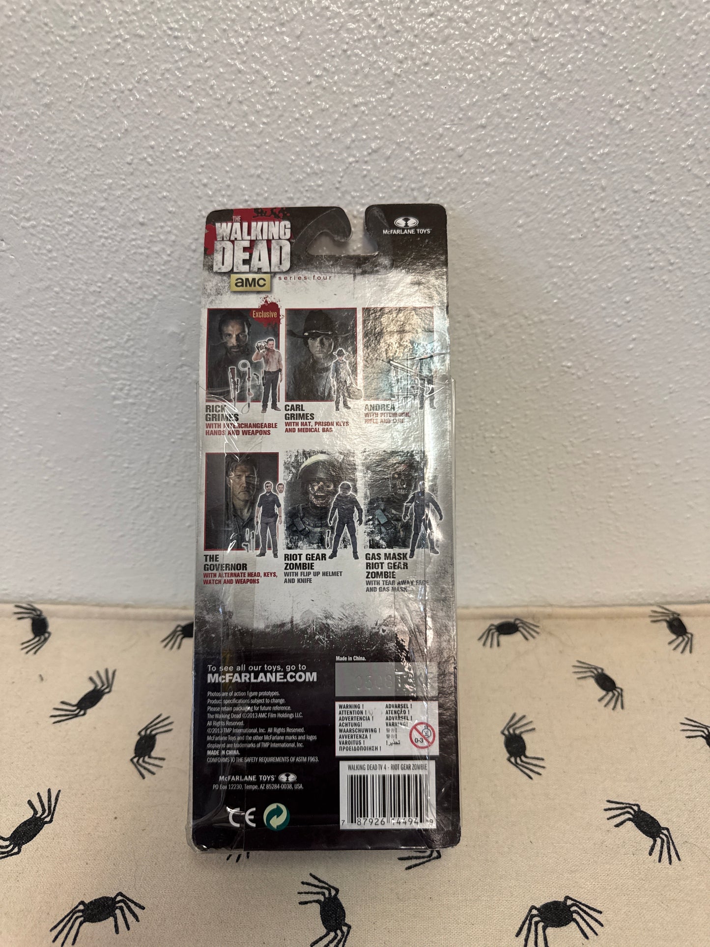 Mcfarlane The Walking Dead Riot Gear with mask Zombie Figure Unopened Authentic