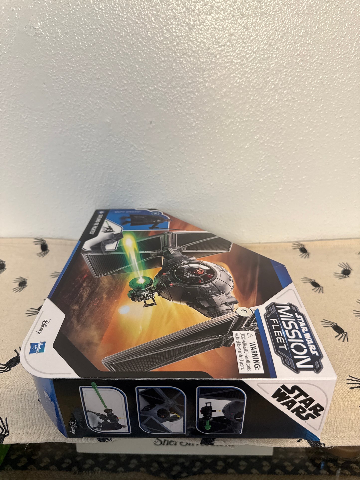 NEW Hasbro Star Wars Mission Fleet Outland TIE Fighter with Moff Gideon Figure