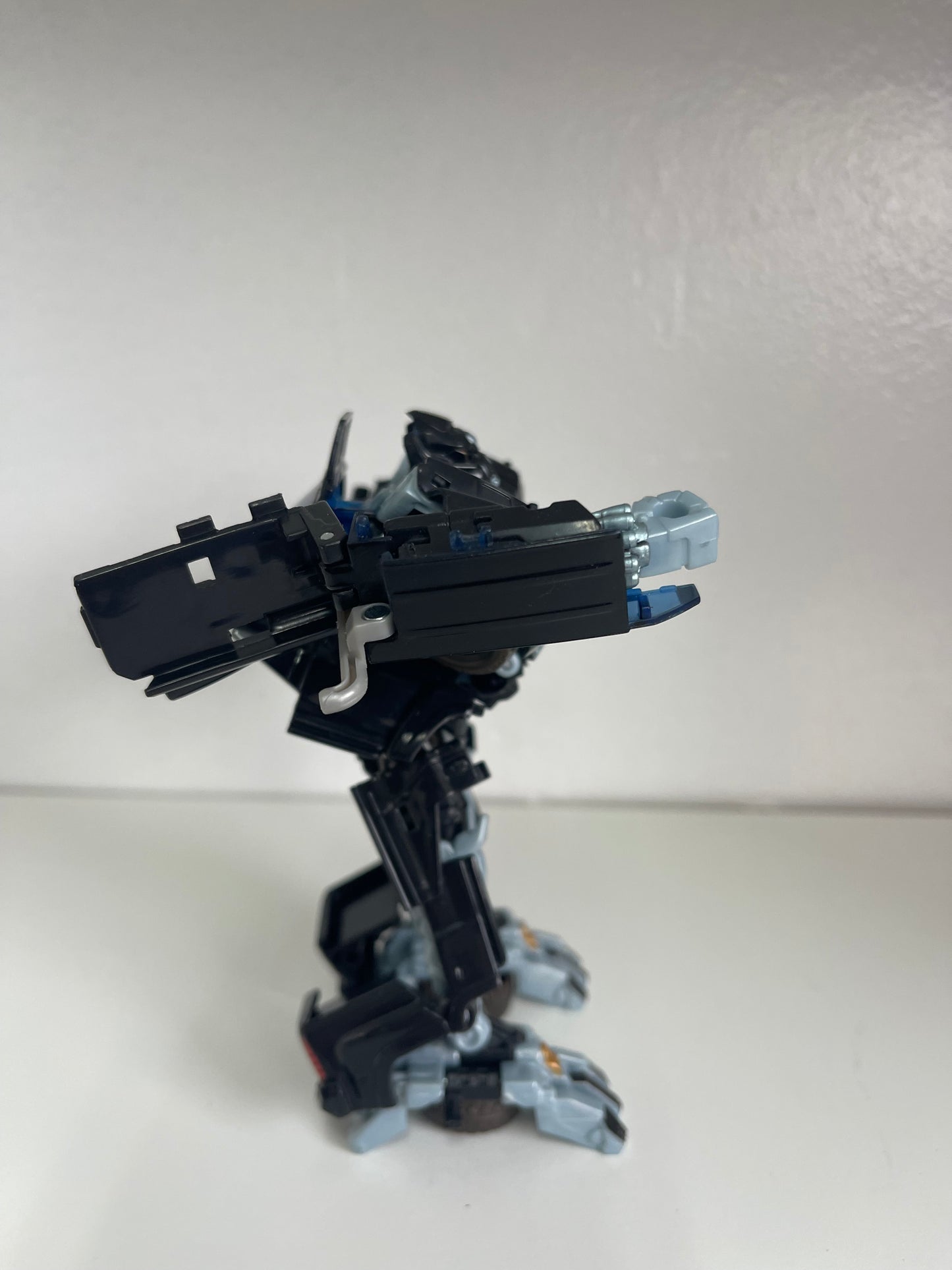 Transformers Hunt for the Decepticons Autobot Ironhide