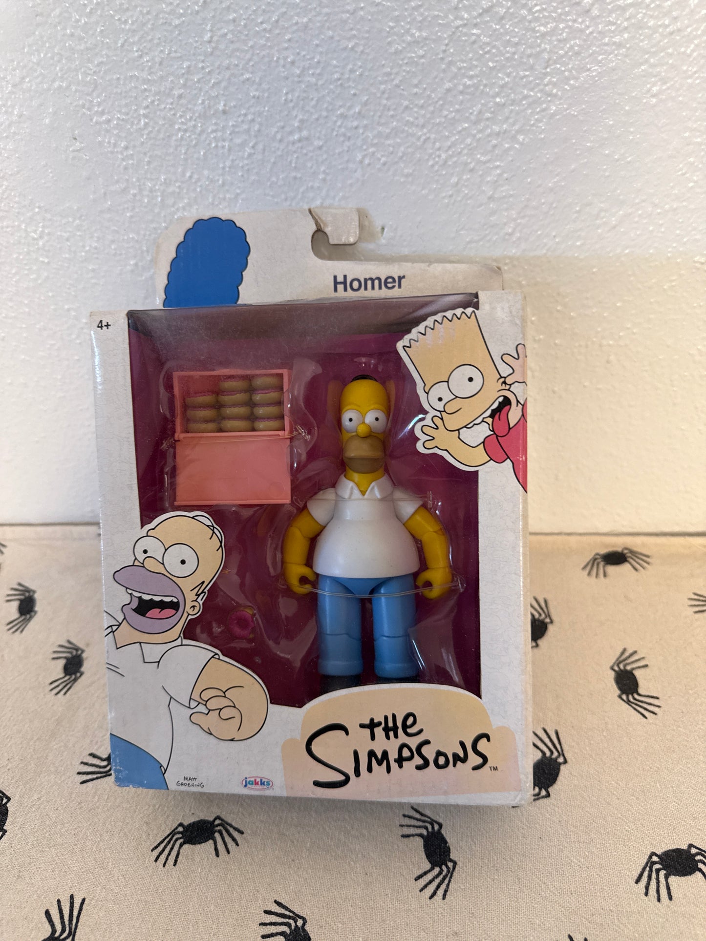 HOMER w/ Donut Box - The Simpsons Jakks Pacific 5" Action Figure - Brand New(package sun faded )