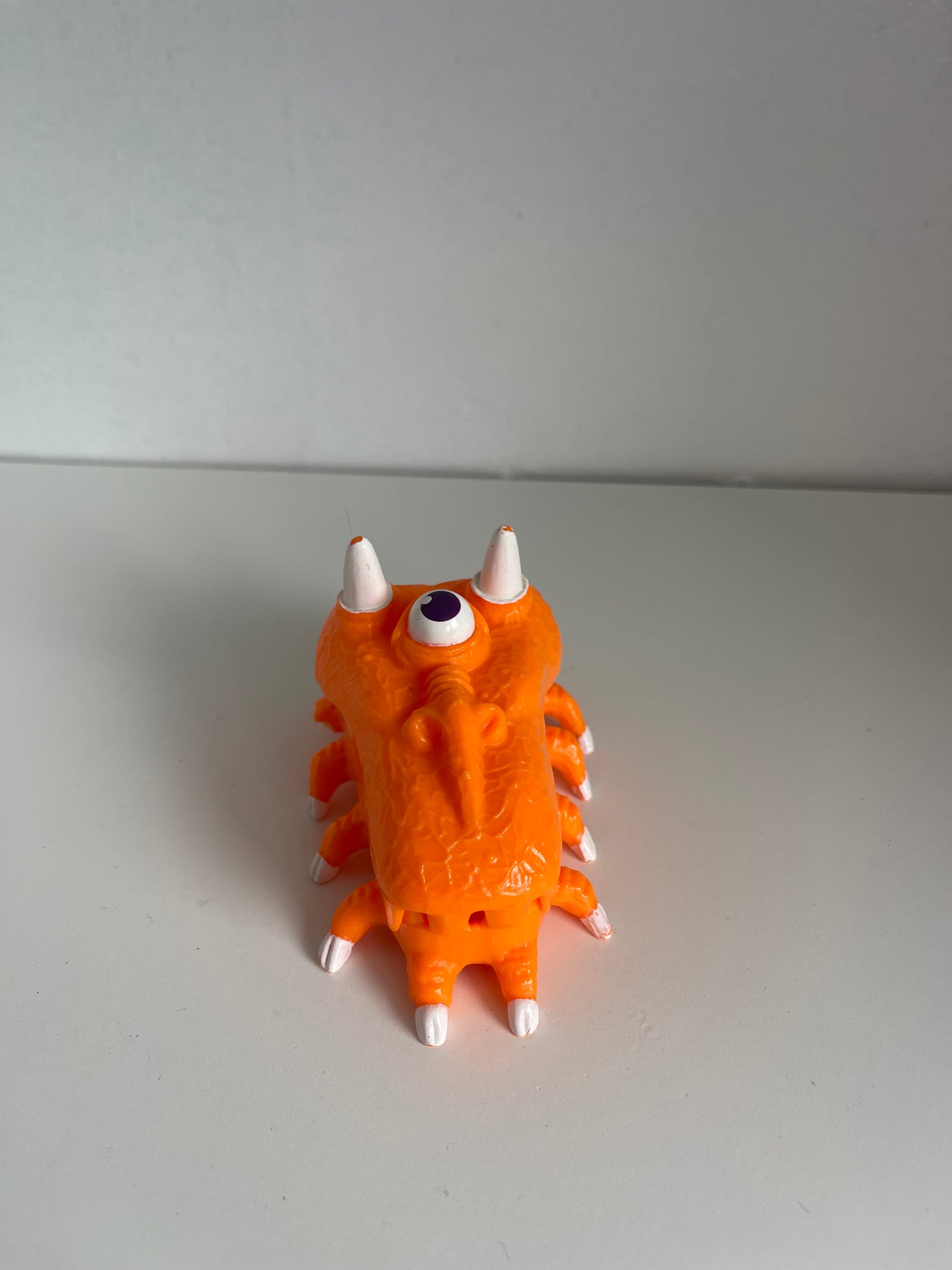 The Real Ghostbusters Mini Traps Orange Clap Trap Purple Snap Trap Figure Set