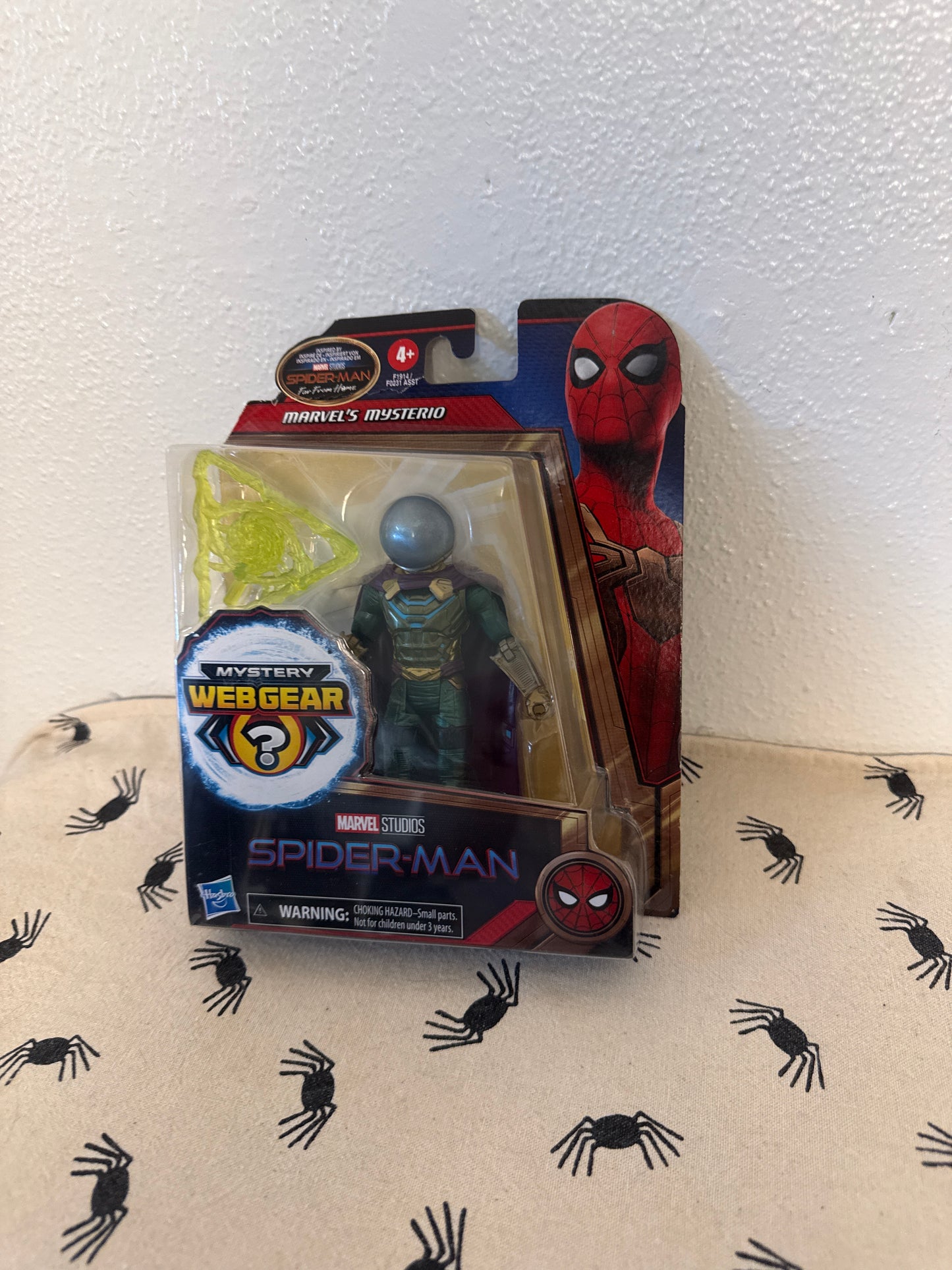 Marvel Spider-Man 6-inch Mystery Web Gear Marvel's Mysterio Action Figure