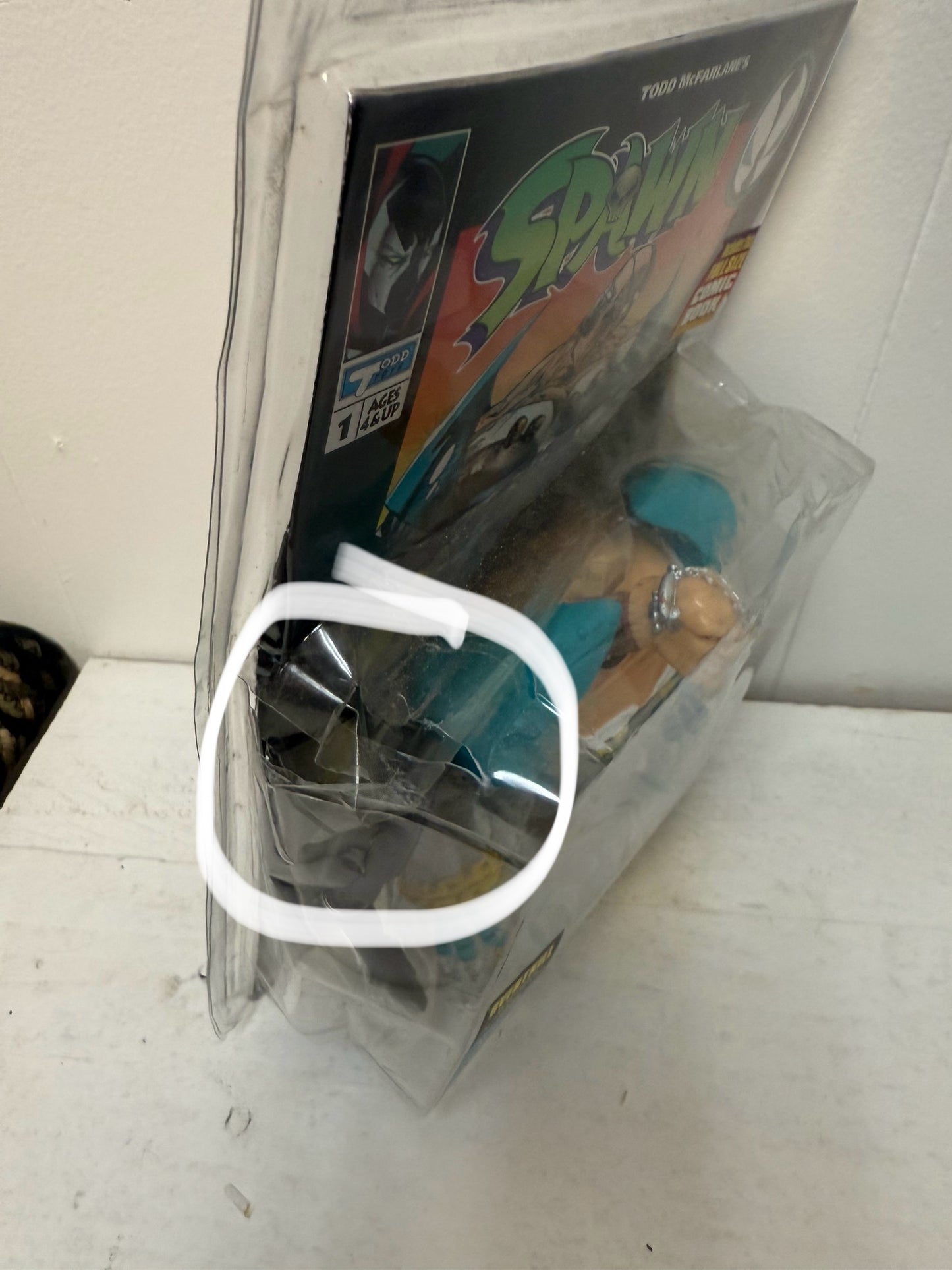 1994 Todd McFarlane's Spawn Overkill Poseable Action Figure with Comic Book